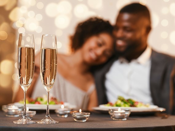 couple-dinner-table.jpg